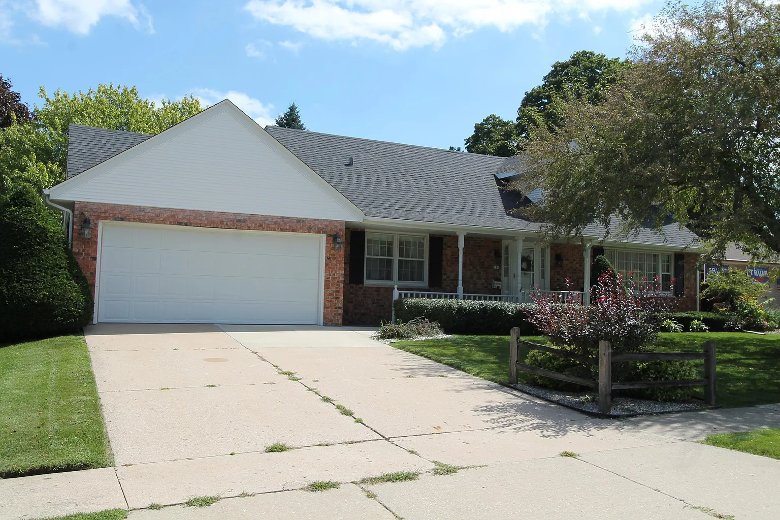 280 Peters Pkwy photo 1