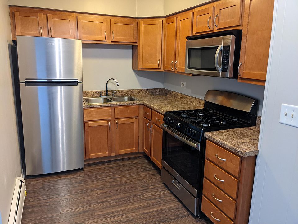 1st image of 644 W Arlington Pl APT 5E
