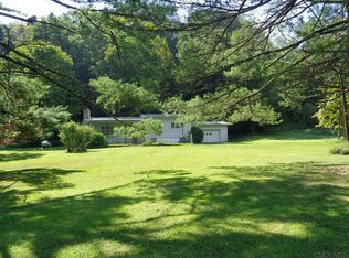1022 Soap Hollow Rd, Hollsopple, PA 15935