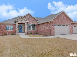 460 Oxley Dr, Springfield, IL 62711