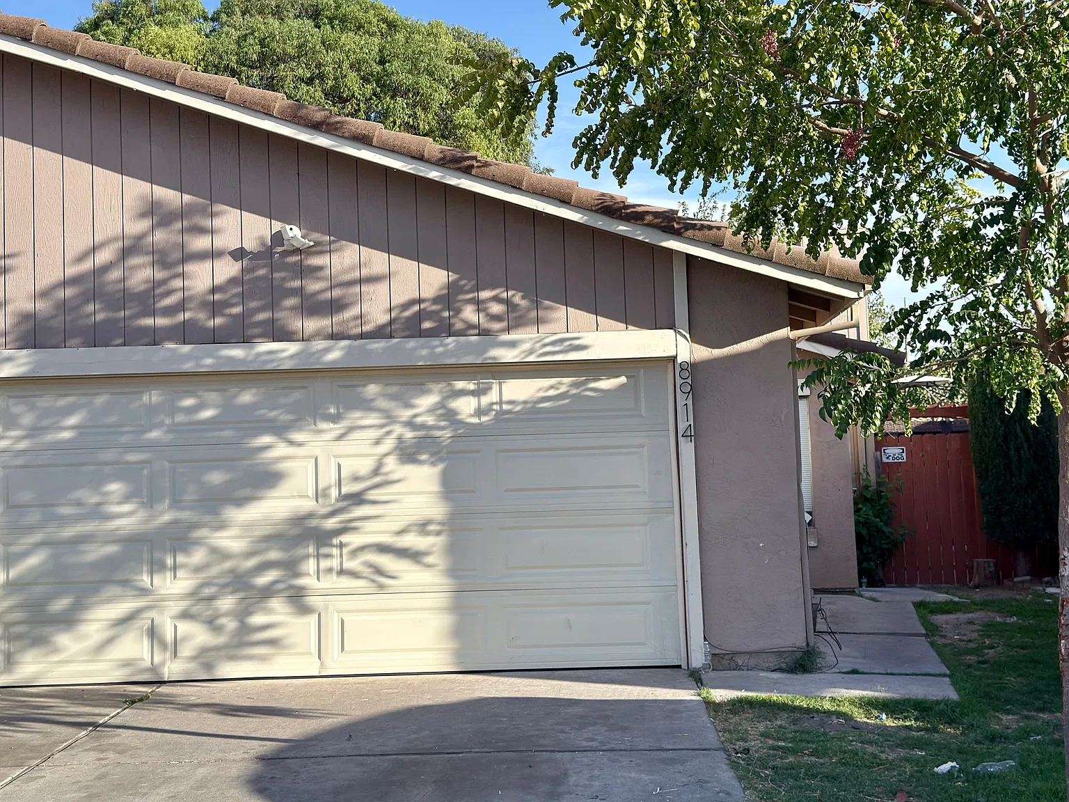 3 bed, 1141 sqft, $2,500 — Photo 1