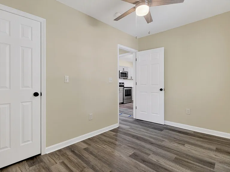 2116 Commander Rd — Photo 17