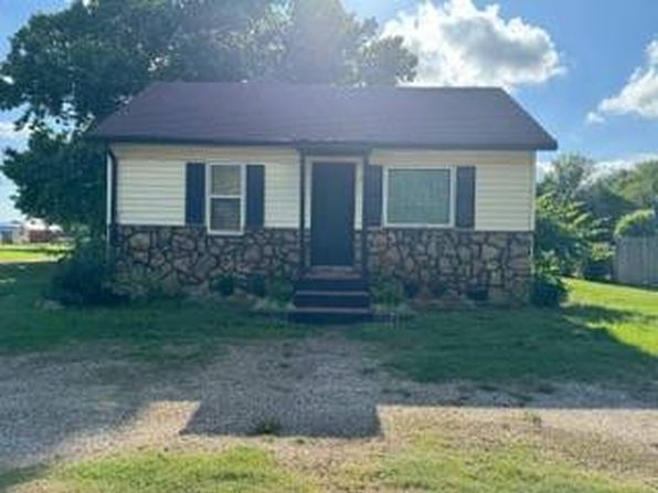 715 Choctaw Ave, Dacoma, OK 73731