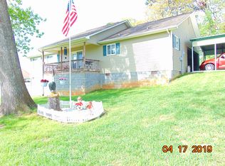 435 Morie Rd, Dandridge, TN 37725