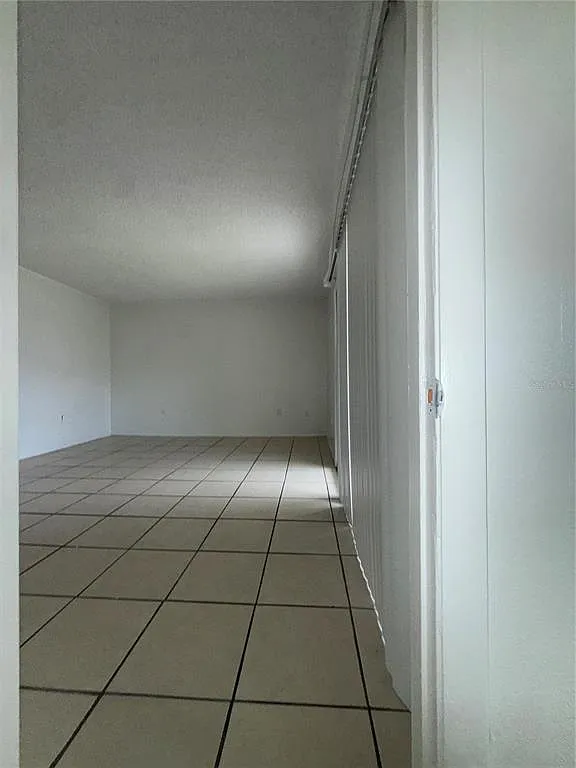 3 bed, 2.0 bath, 889 sqft, $1,800 — Photo 4