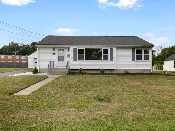 12 Burgess Place, Groton, CT 06340