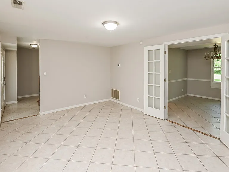 3204 Old House Cir — Photo 6