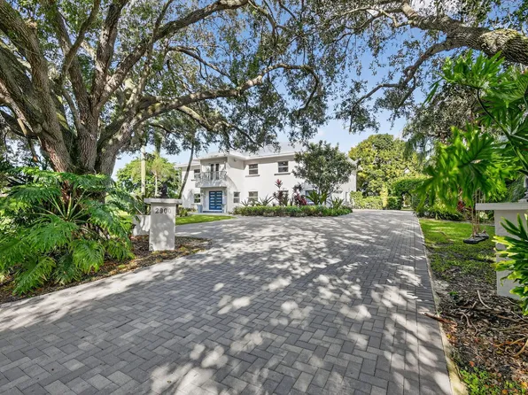 2900 Greenbriar Blvd, Wellington, FL 33414