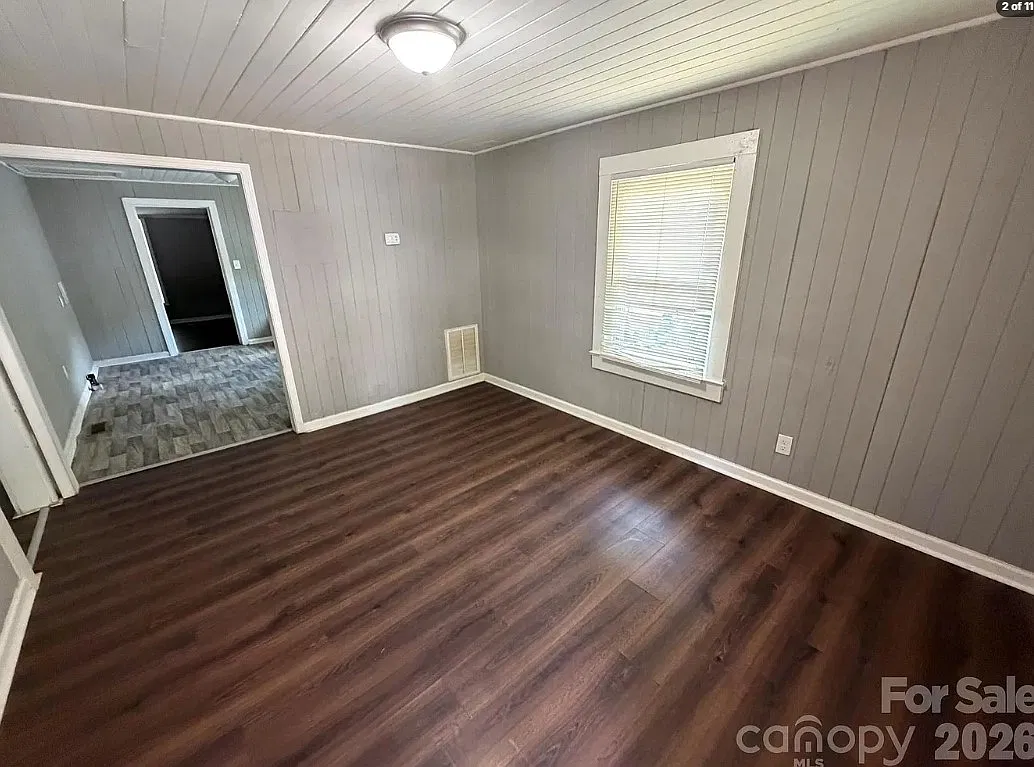 3 bed, 900 sqft, $1,450 — Photo 4