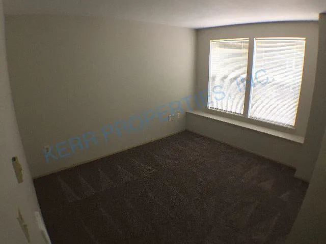 2219 SE Reedway St — Photo 9