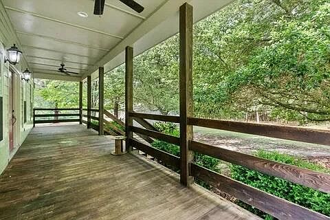 5th image of 26 Welborn Rd