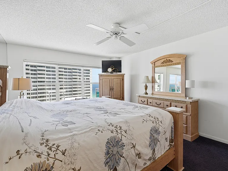 3900 Galt Ocean Dr #1116 — Photo 22