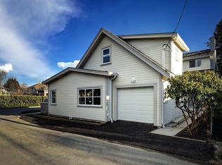 4567 Wallace St, Vancouver, BC V6S 2J7