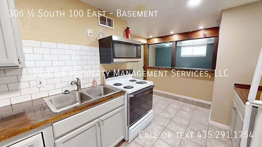 2 Bedroom Basement Apartment — Photo 2