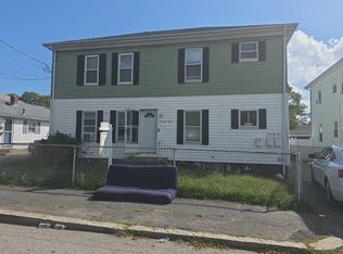 71-73 Hunts Ave, Pawtucket, RI 02861