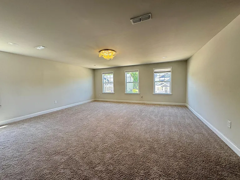 229 Karlov Rd — Photo 11