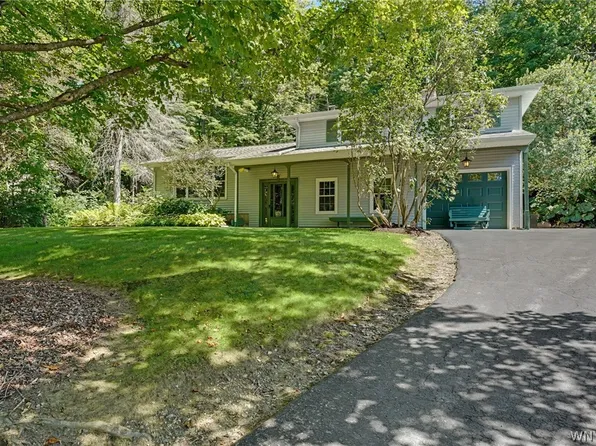 6667 Hunters Creek Rd, South Wales, NY 14139