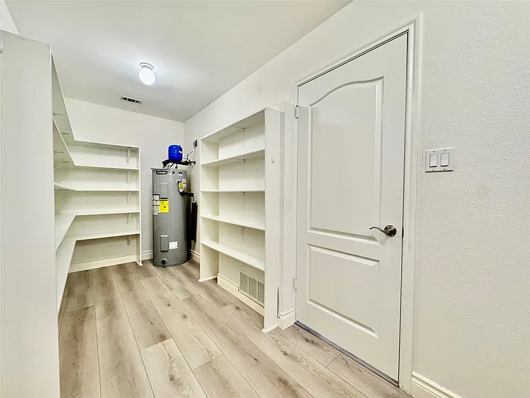 204 Big Sur Dr — Photo 16