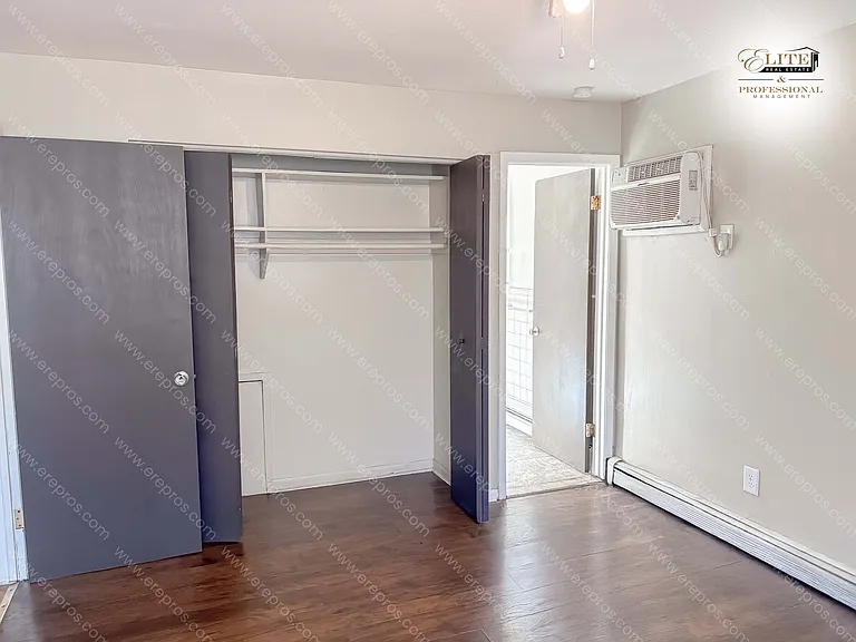 15101 Greenfield Rd #10 — Photo 10