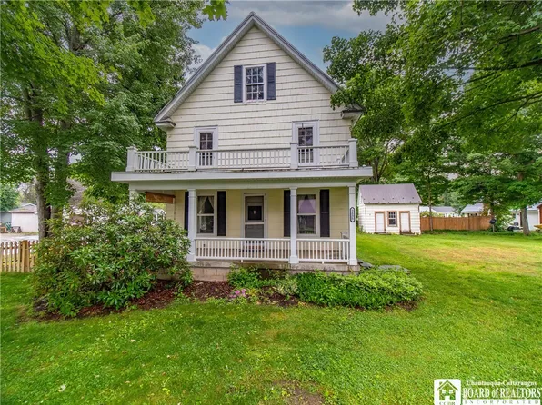 2835 Greenhurst Ave, Bemus Point, NY 14712