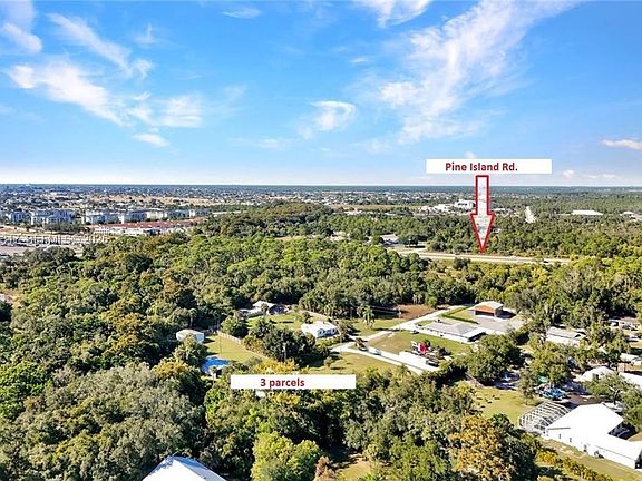 4th image of 1345 Barrett Rd