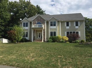 16 Londonderry Ln, Georgetown, MA 01833