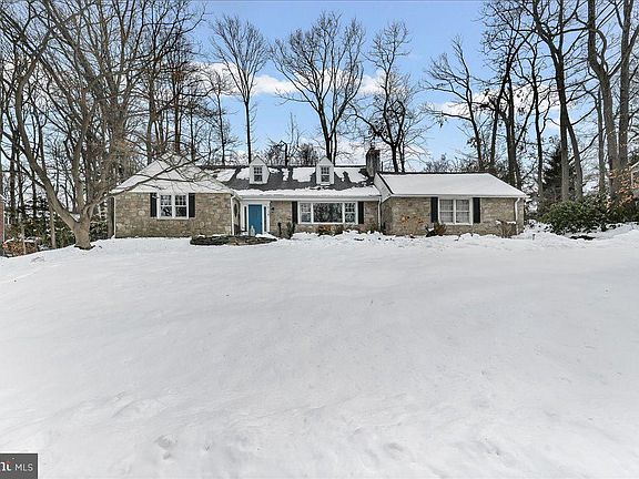 2nd image of 513 Waln Rd