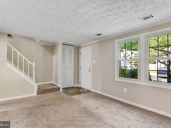 3rd image of 8339 Bark Tree Ct