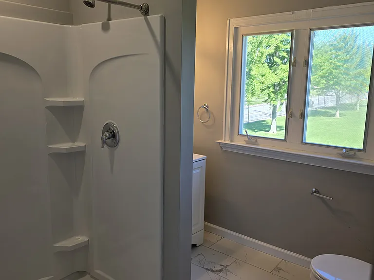 605 S Eagle Rd — Photo 21