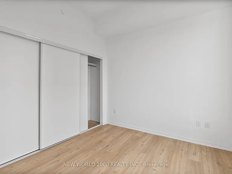 101 Roehampton Ave #3809 — Photo 23