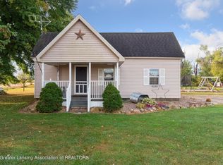 2486 E Hayes Rd, Ithaca, MI 48847