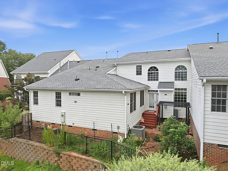 401 Waverly Hills Dr — Photo 39