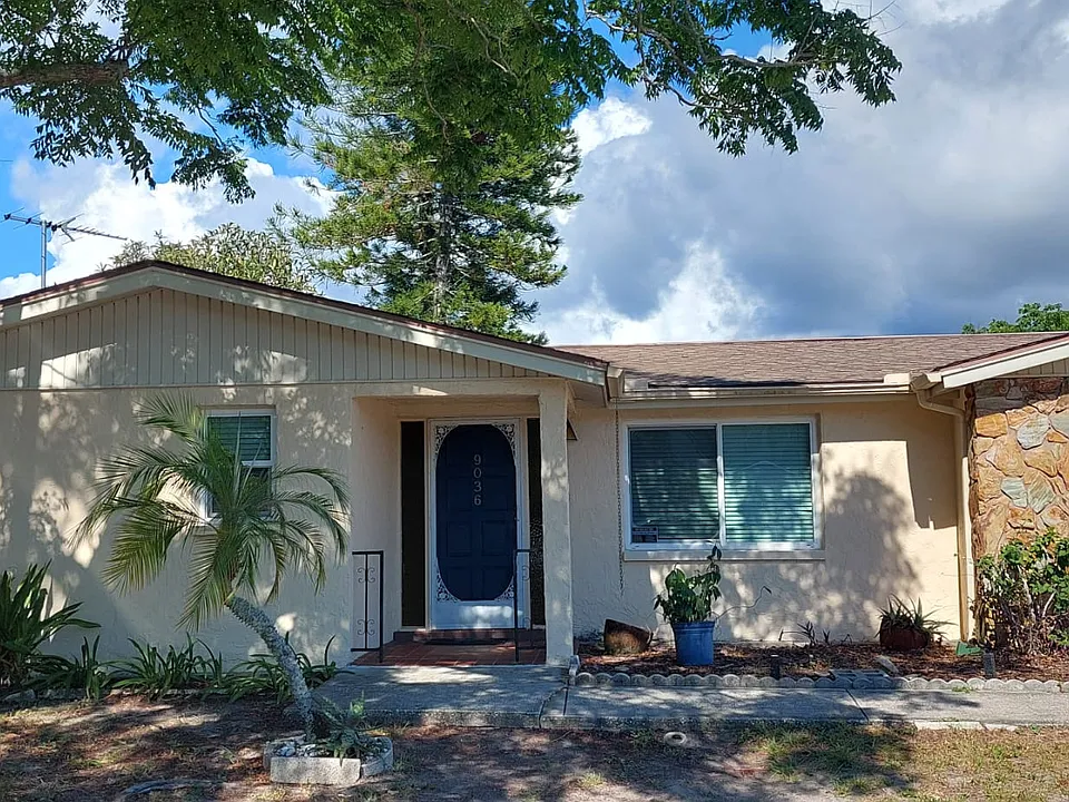 9036 Mark Twain Ln