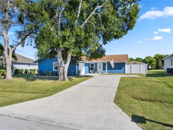 2932 SE Buccaneer Cir, Port Saint Lucie, FL 34952