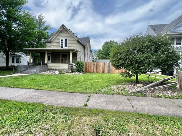 313 E 5th St, Redwood Falls, MN 56283