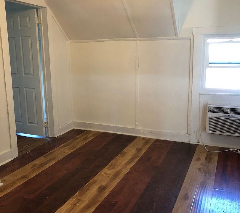 1st image of 414 E Center St #1/2