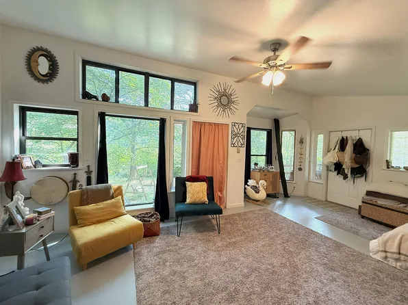 160 Webb Rd, Summertown, TN 38483