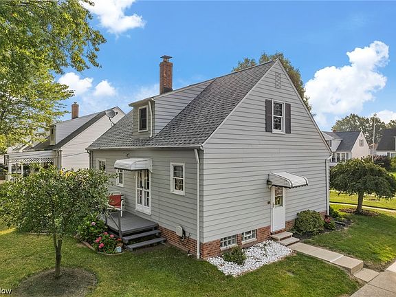 4th image of 29557 Shaker Dr
