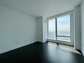 Rented by Gulia Wang, LREB