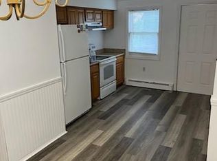 76 Hempstead St #76, New London, CT 06320