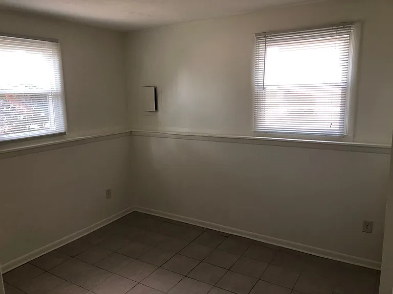 2604 Kate St — Photo 5