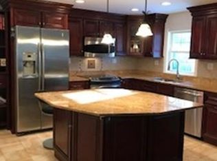 179 West St, Paxton, MA 01612