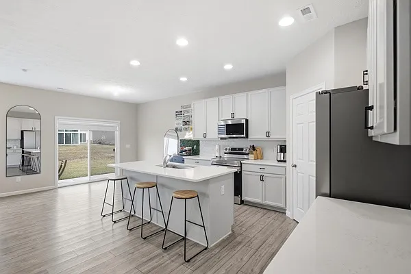 515 Kilkenny Ct — Photo 4