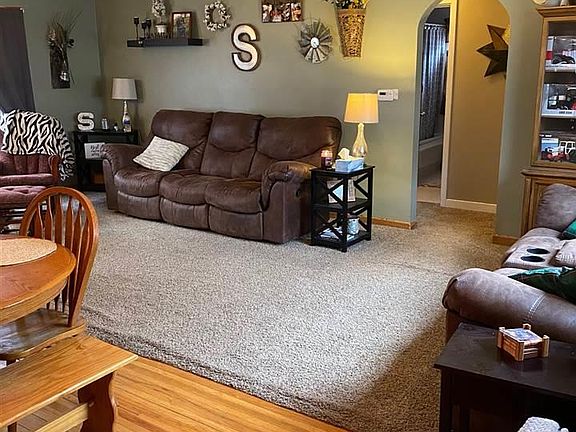 3rd image of 504 Elmer Ave