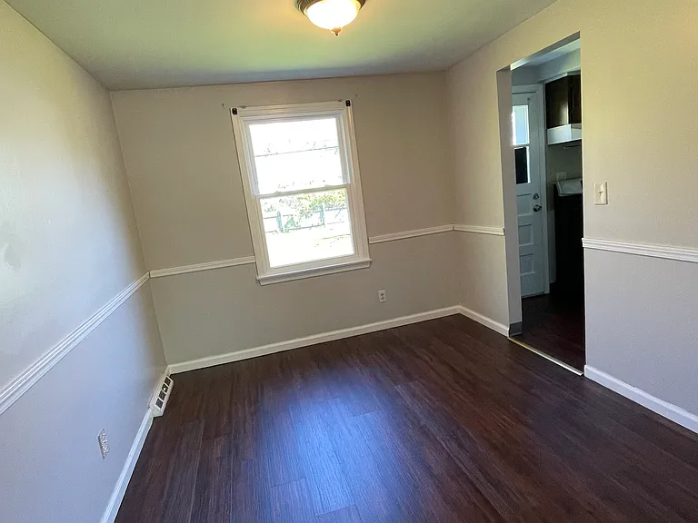212 Sunshine Dr #L — Photo 9