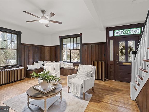 2nd image of 702 Deepdene Rd