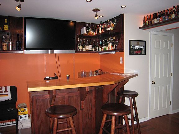 Custom, Solid Oak Wet Bar