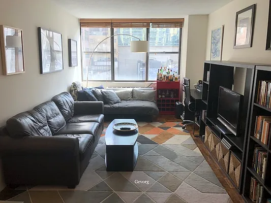 Rented by Corcoran | media 15