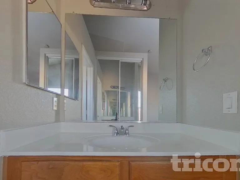 16169 W Buchanan St — Photo 23