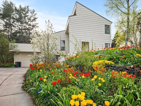 1265 SE Earthtone Ct, Pullman, WA 99163